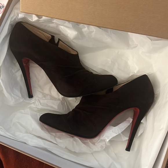 Authenticated Louboutin  booties - Picture 3 of 12